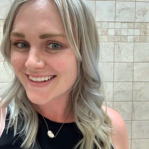 Meet your Posher, Alysha